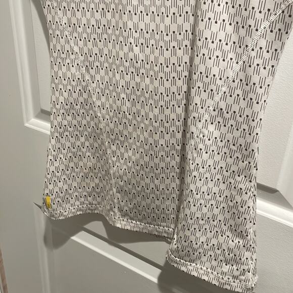 Lole quick dry patterned white tshirt small - Picture 5 of 6
